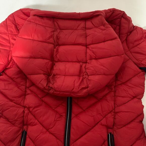 Tommy Hilfiger Women's Packable Hooded Puffer  Lightweight Jacket, RED Size XS - Picture 13 of 16